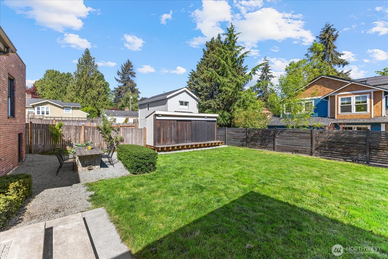 Property photo 32