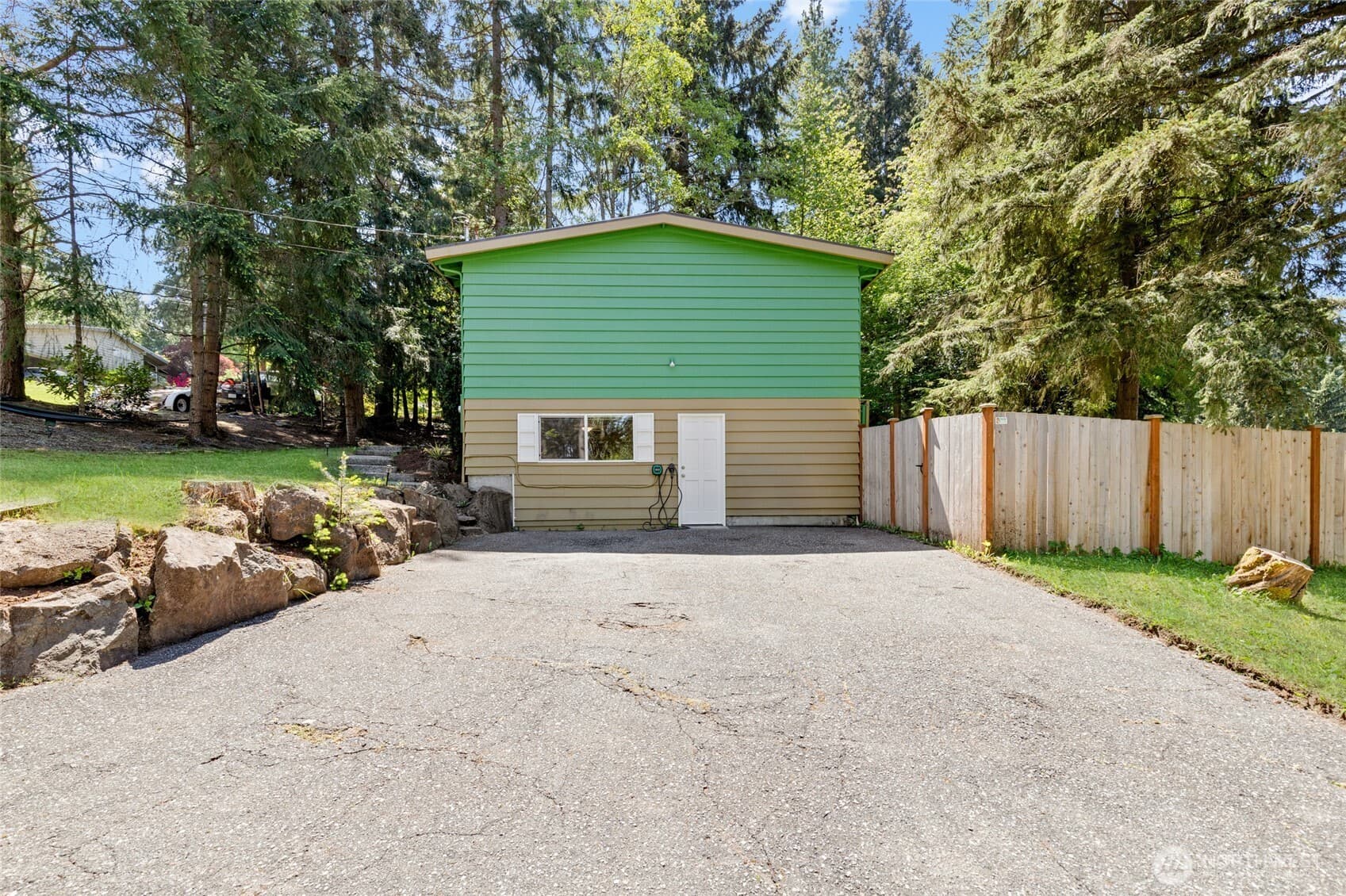 Property photo 34