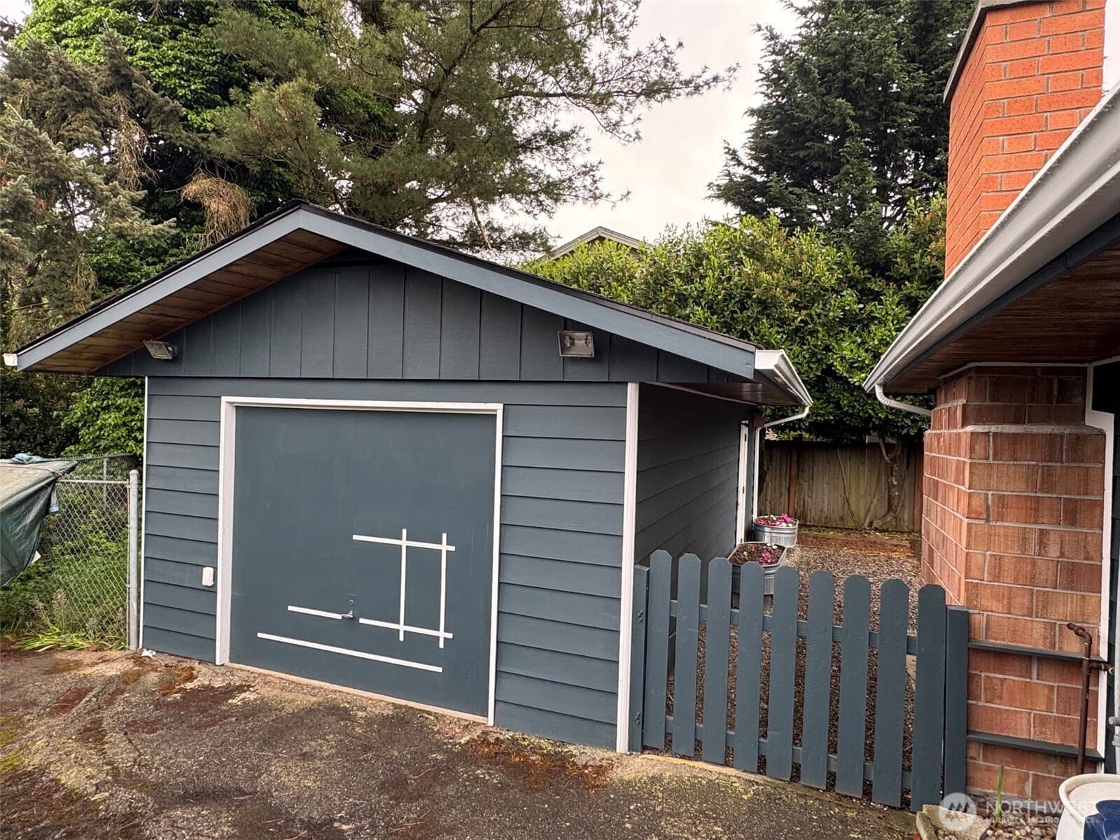 Property photo 33