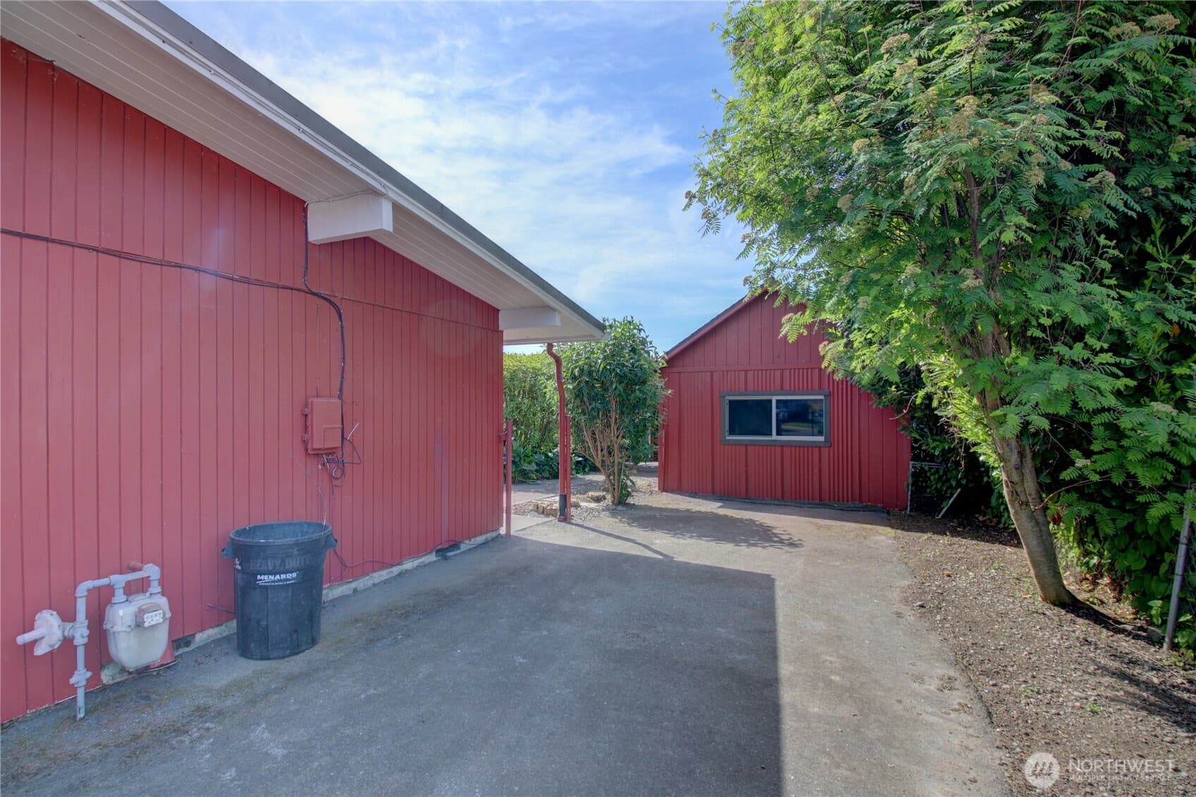 Property photo 32