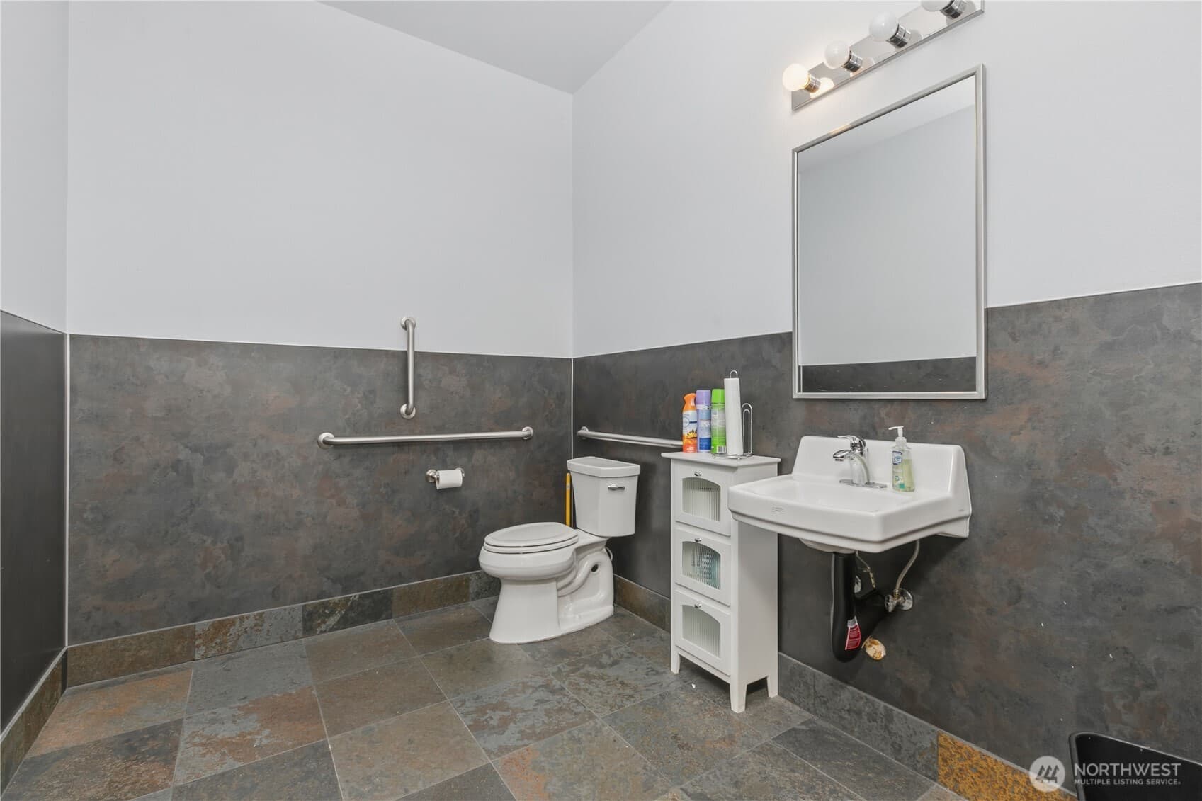 Property photo 30