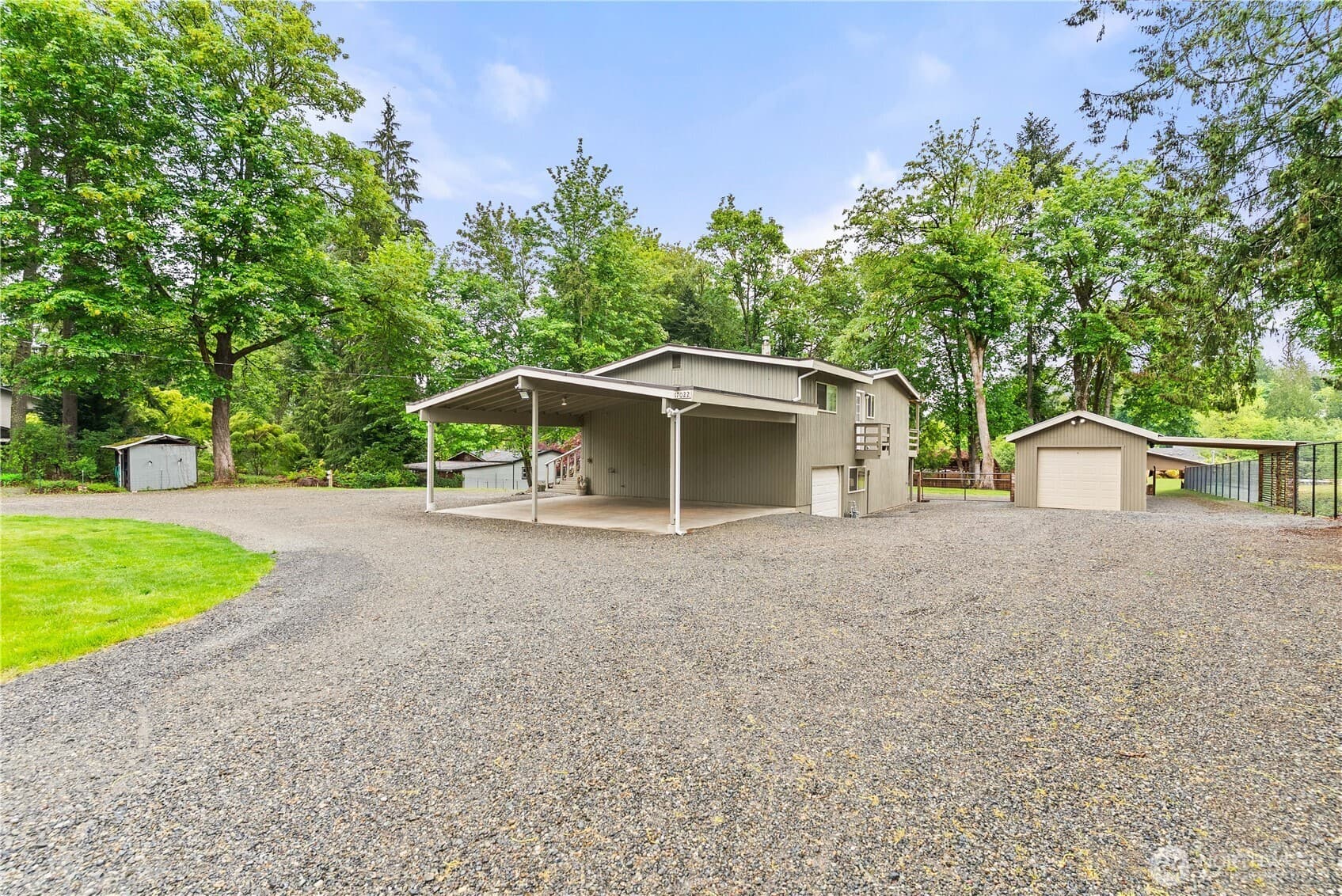 Property photo 37