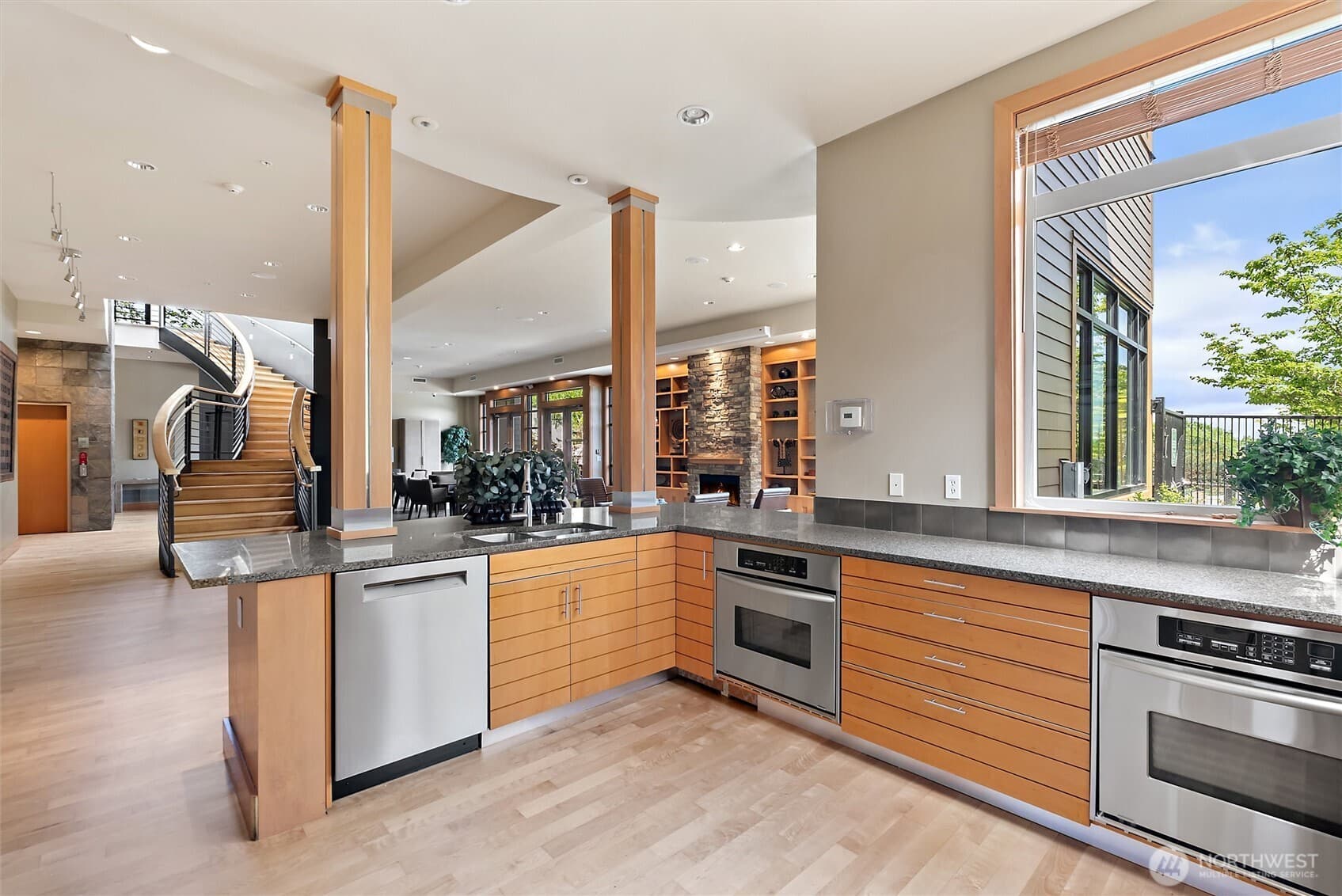 Property photo 32