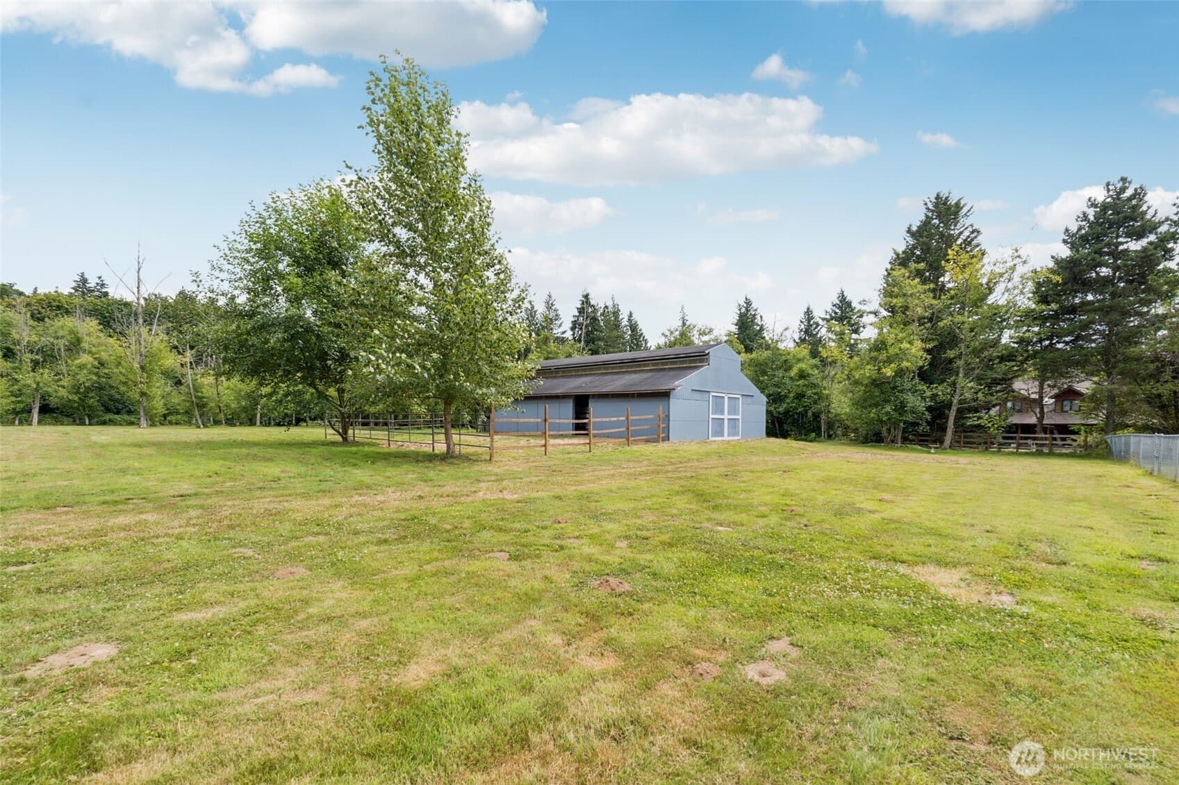 Property photo 35
