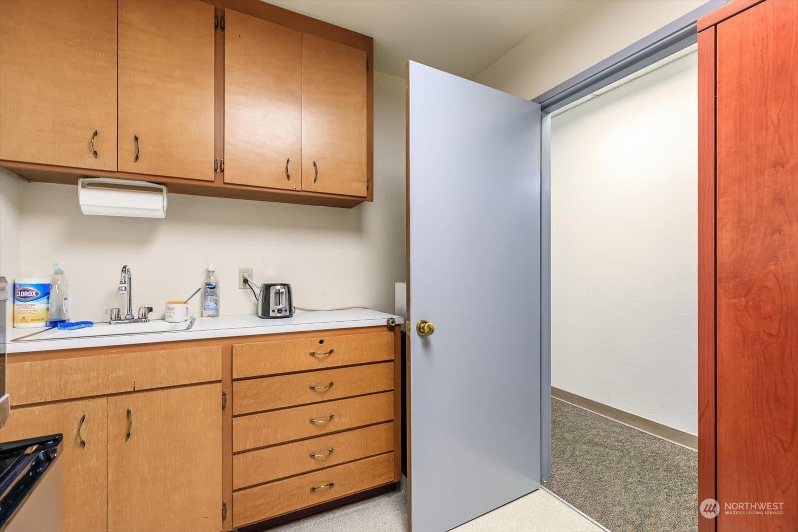 Property photo 28