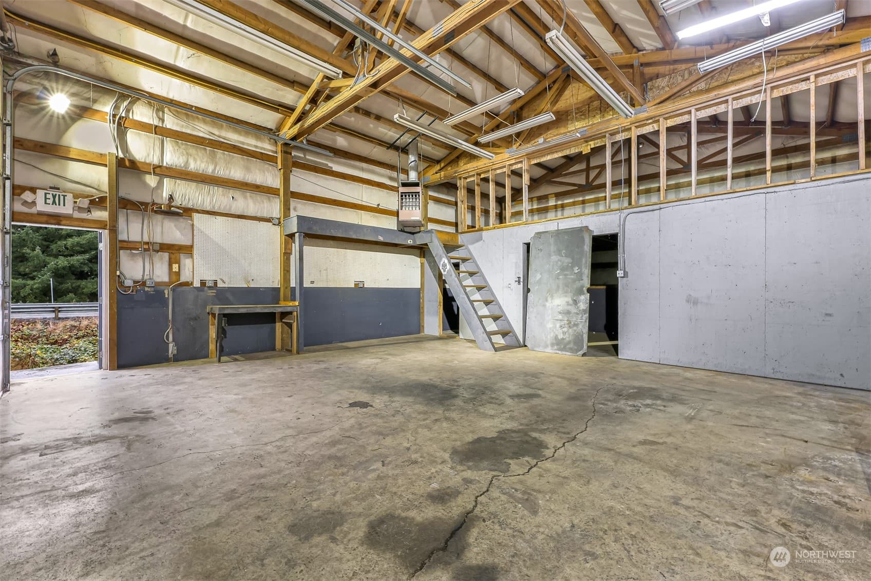 Property photo 32
