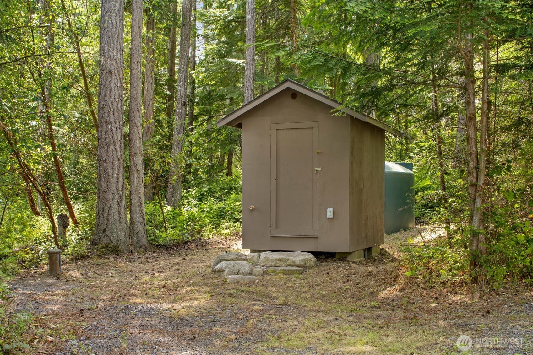 Property photo 32