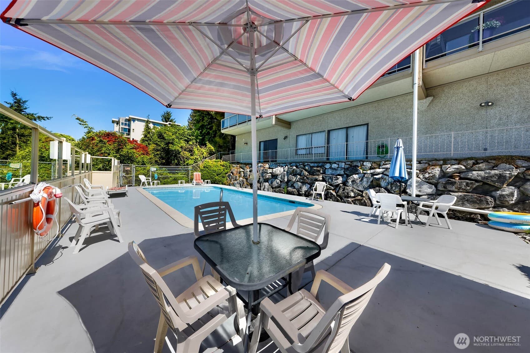 Property photo 32