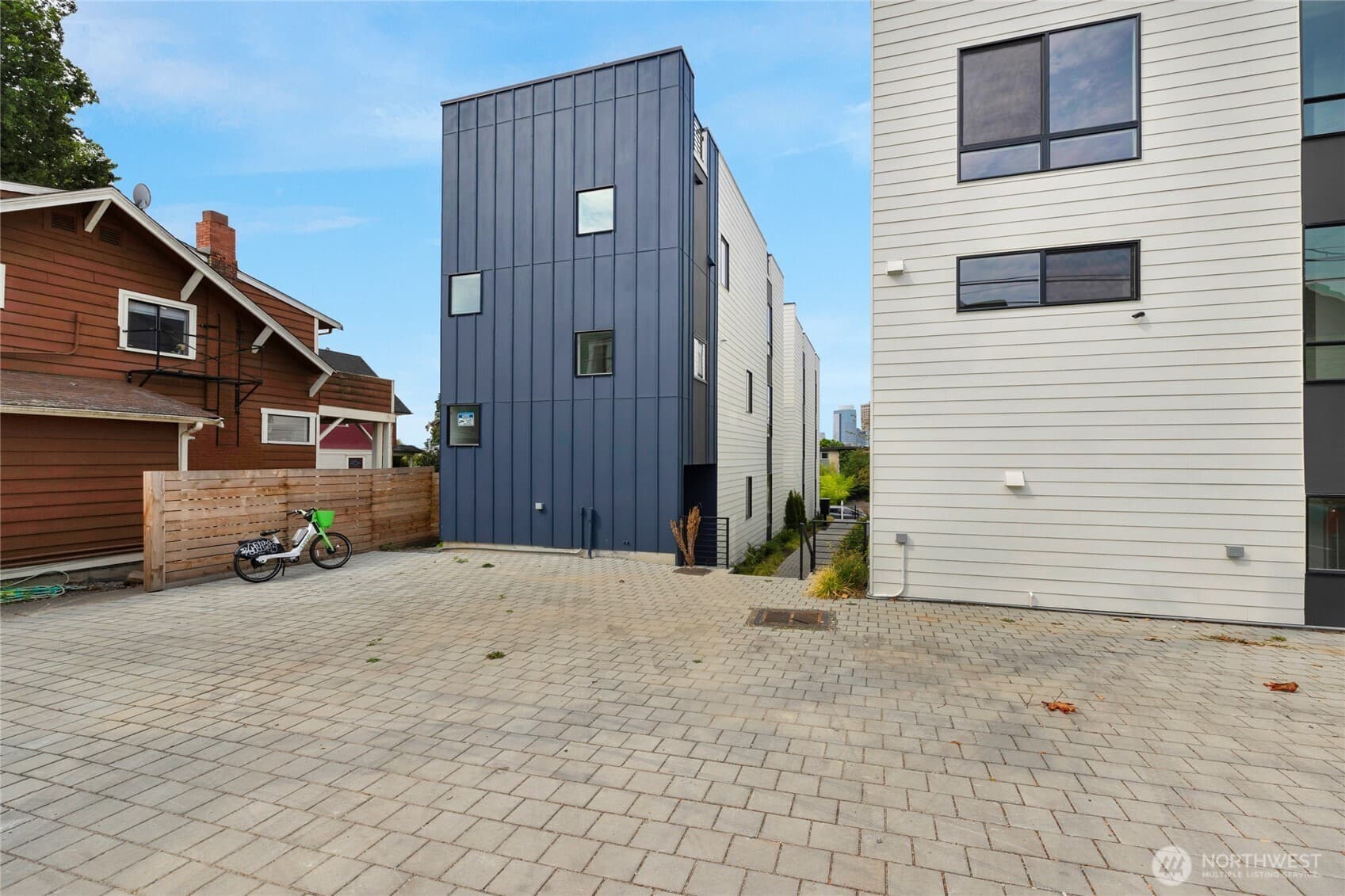 Property photo 32