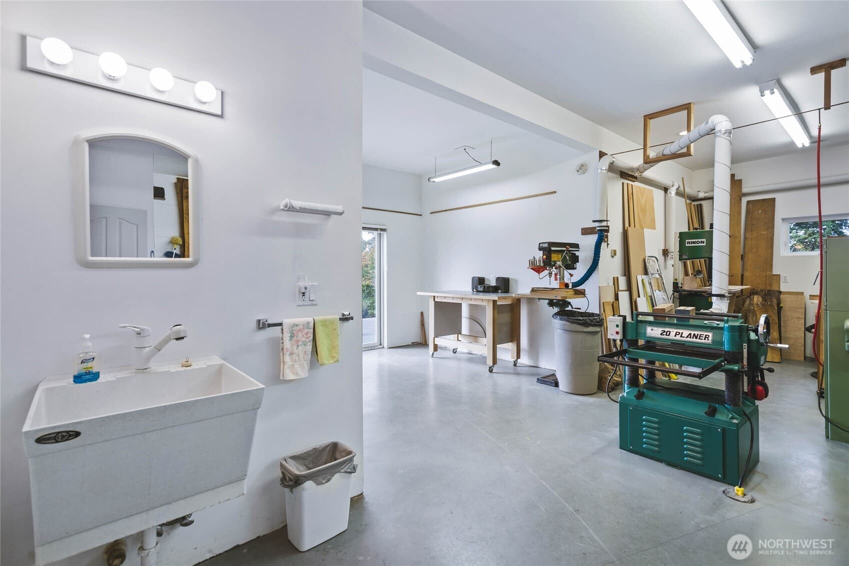 Property photo 33