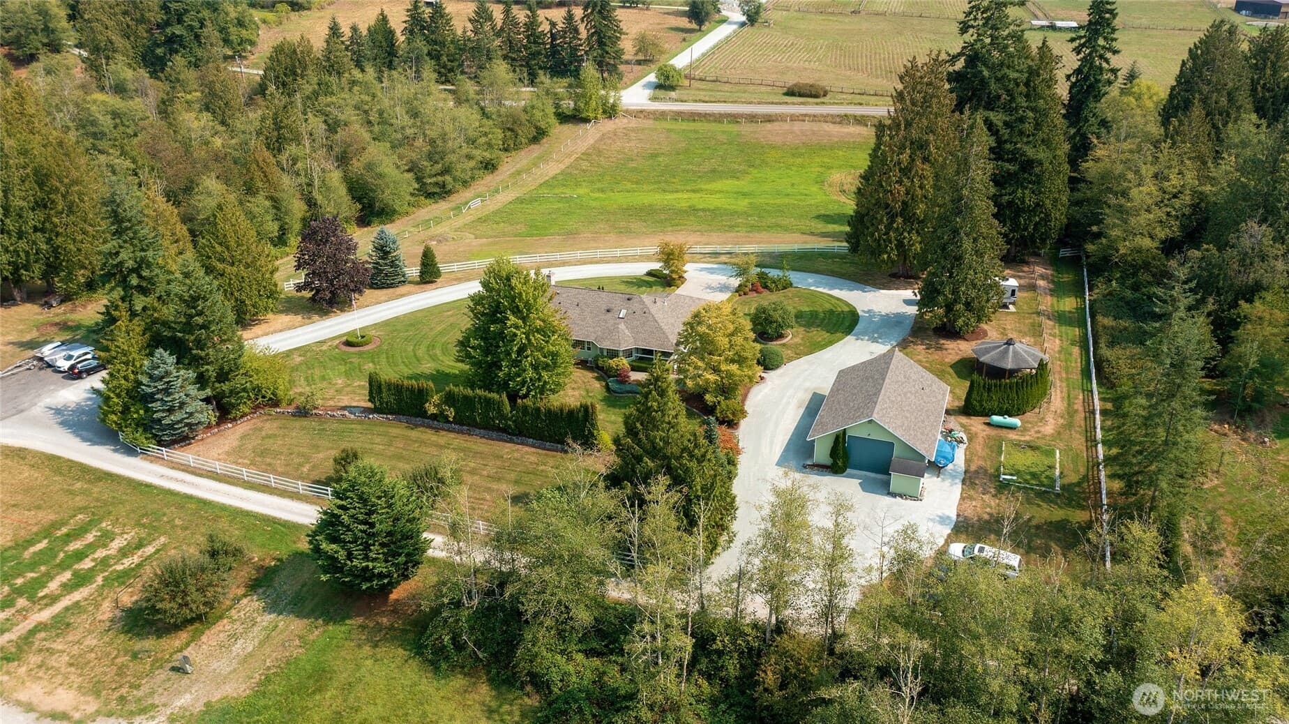 Property photo 35