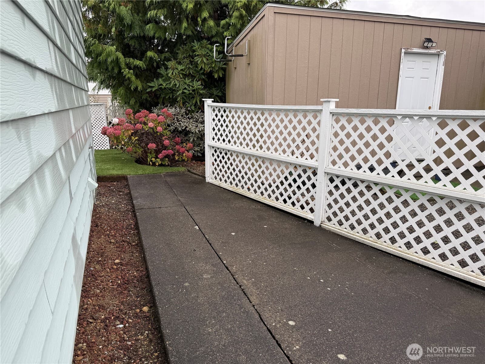 Property photo 22