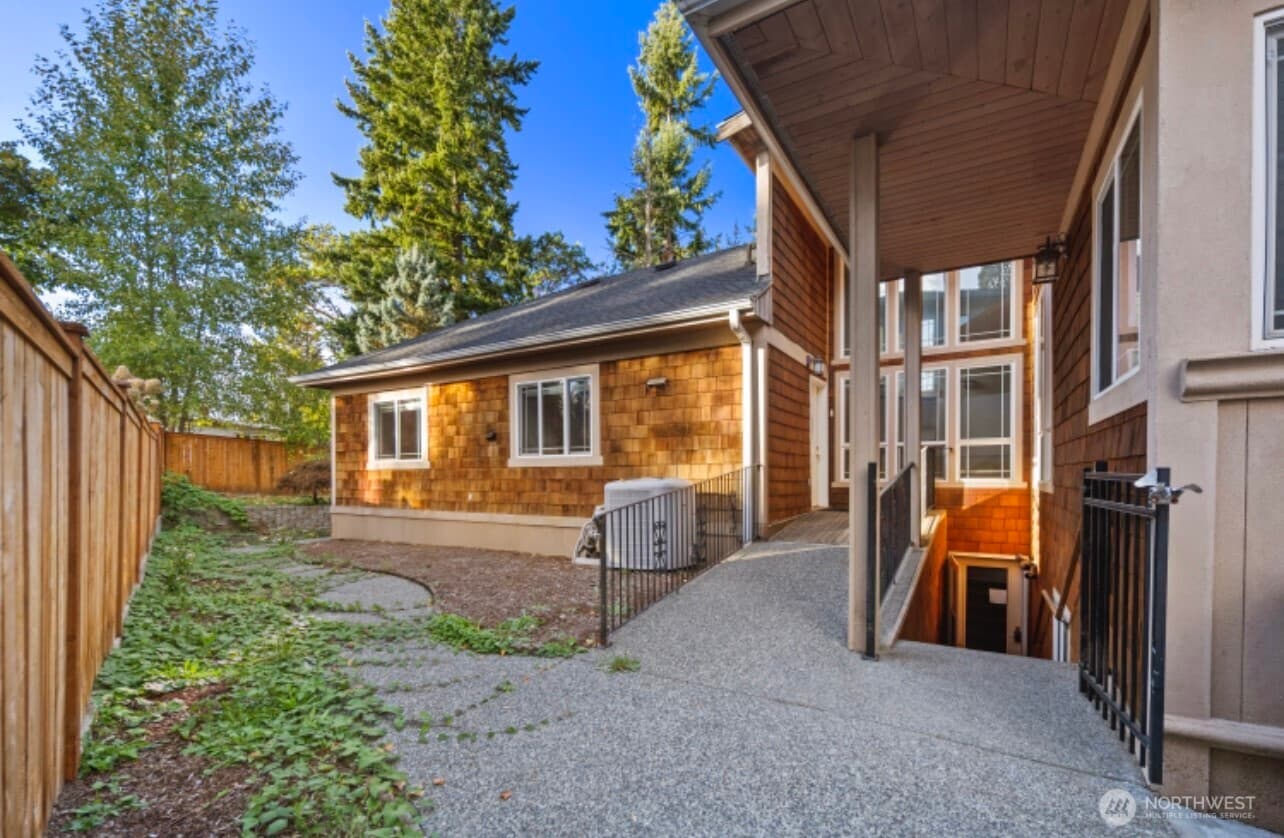 Property photo 35