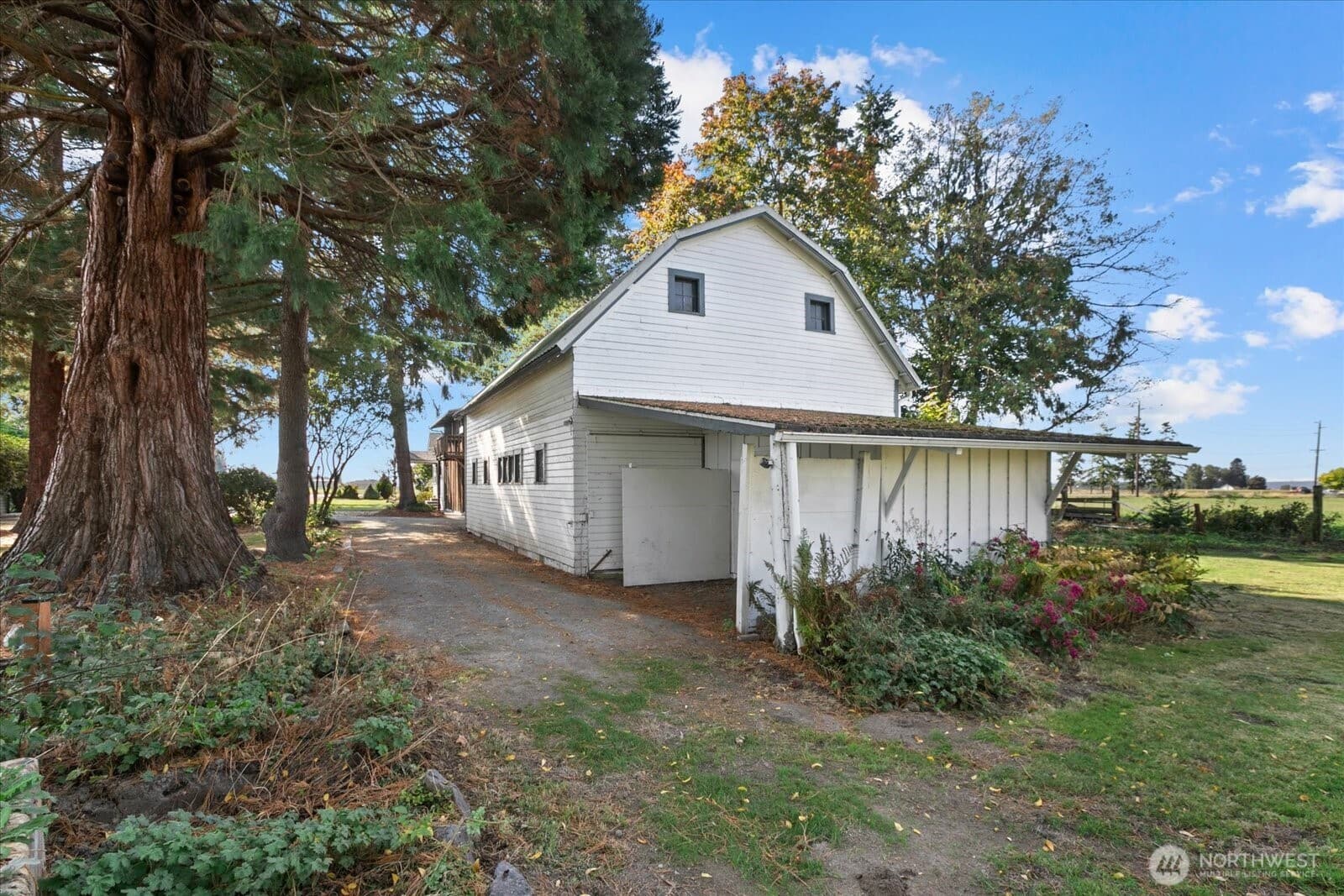 Property photo 35