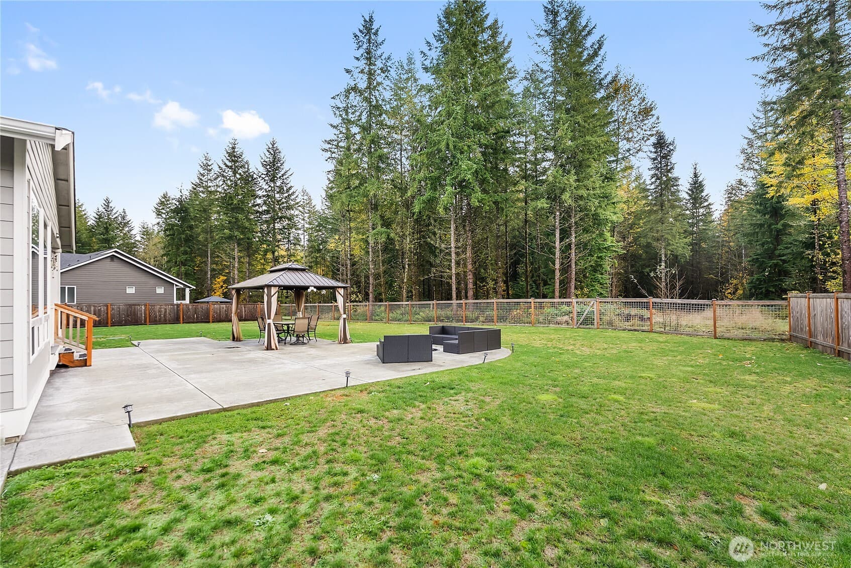 Property photo 32