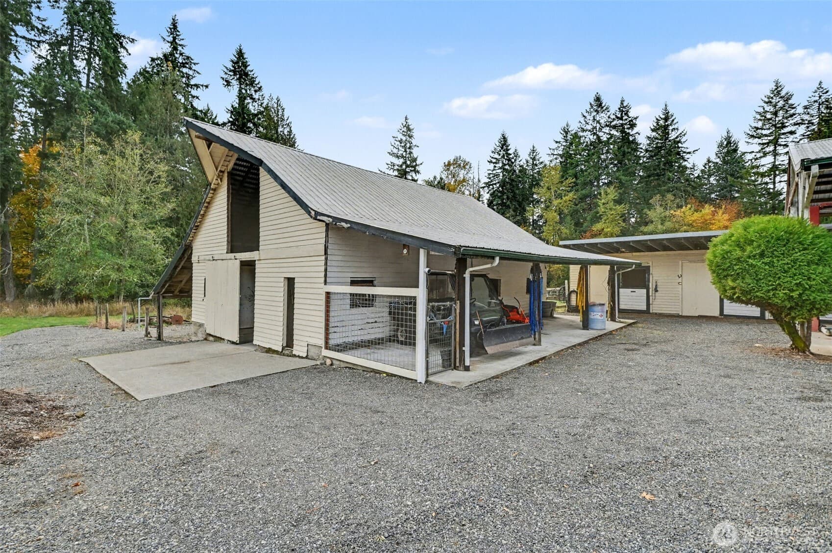 Property photo 35