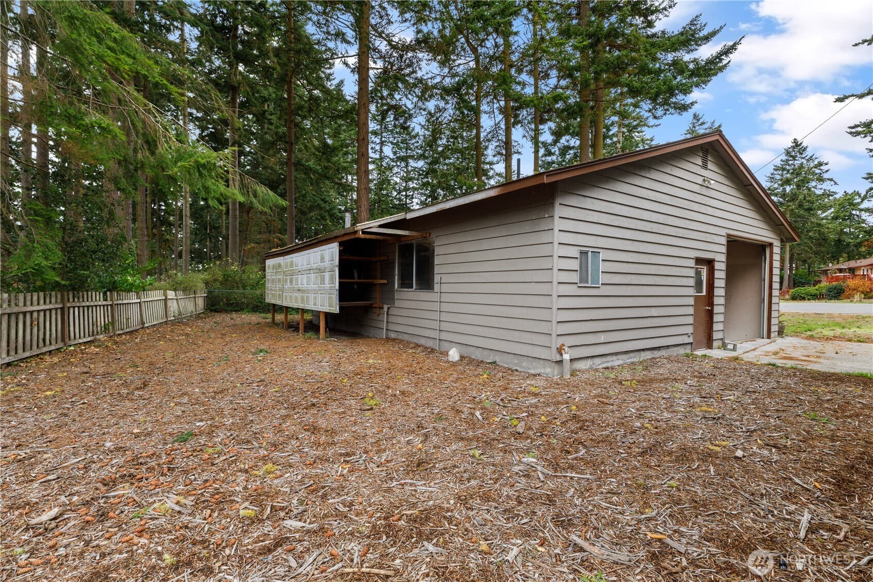 Property photo 35