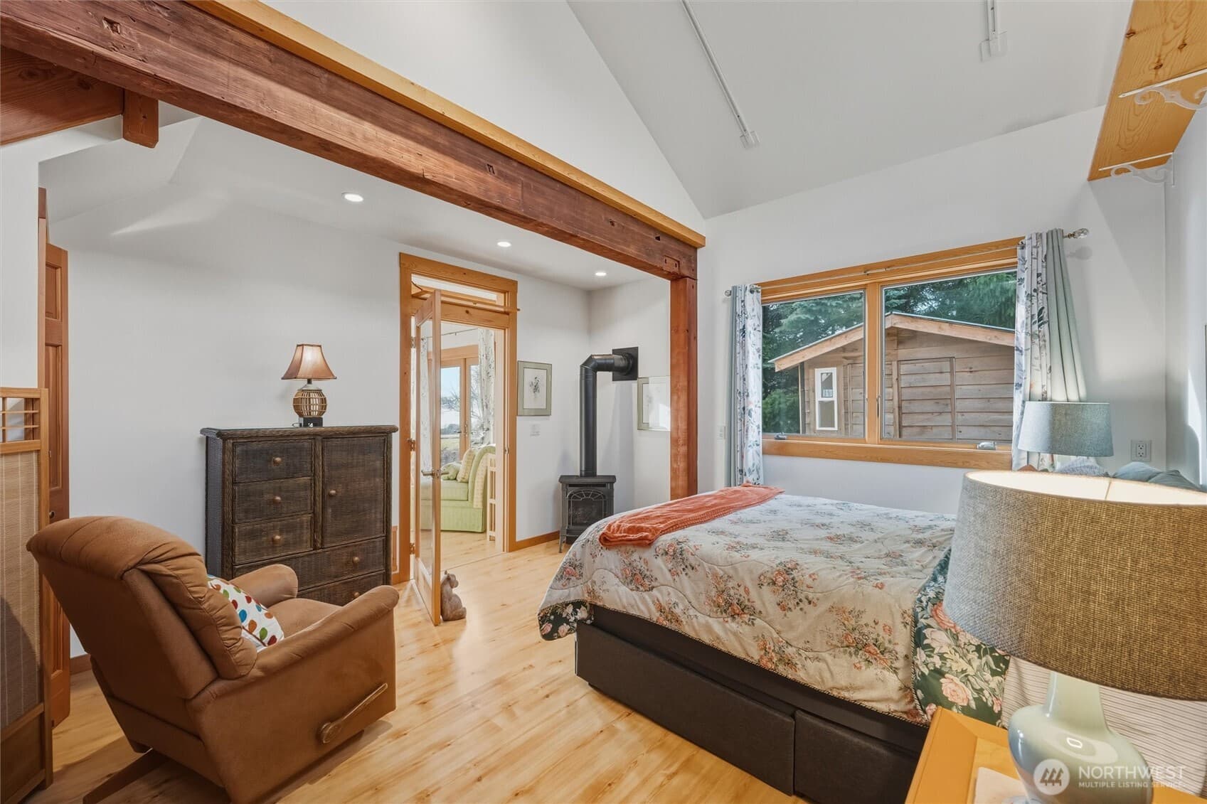 Property photo 33