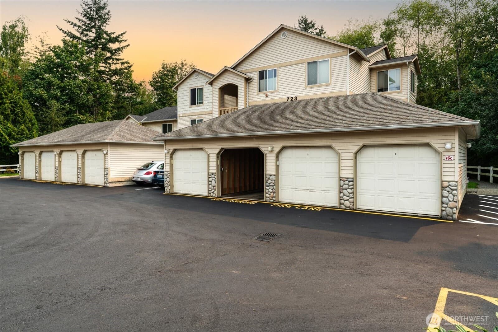 Property photo 32