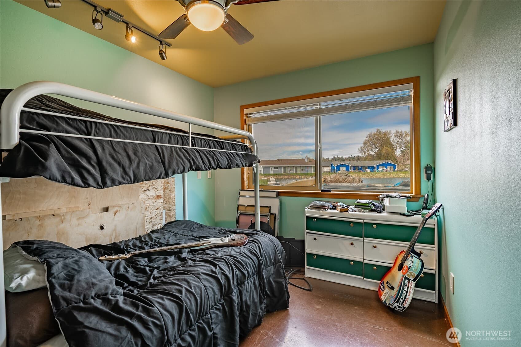 Property photo 37