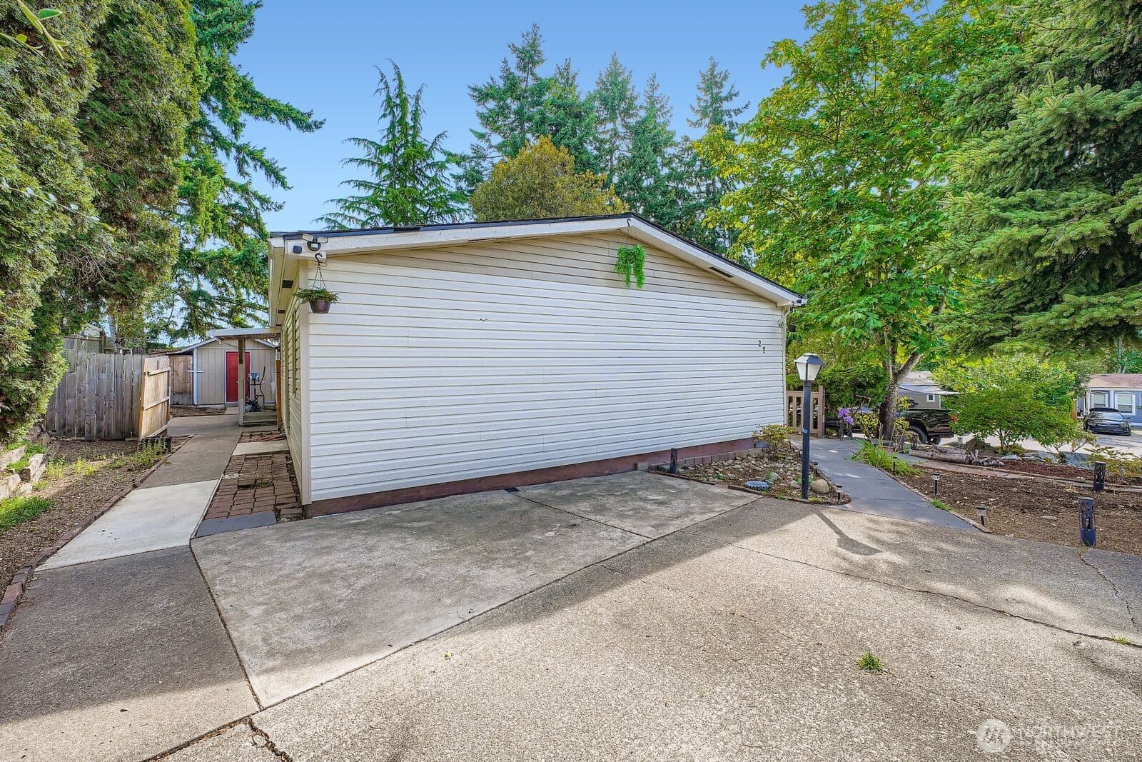 Property photo 28