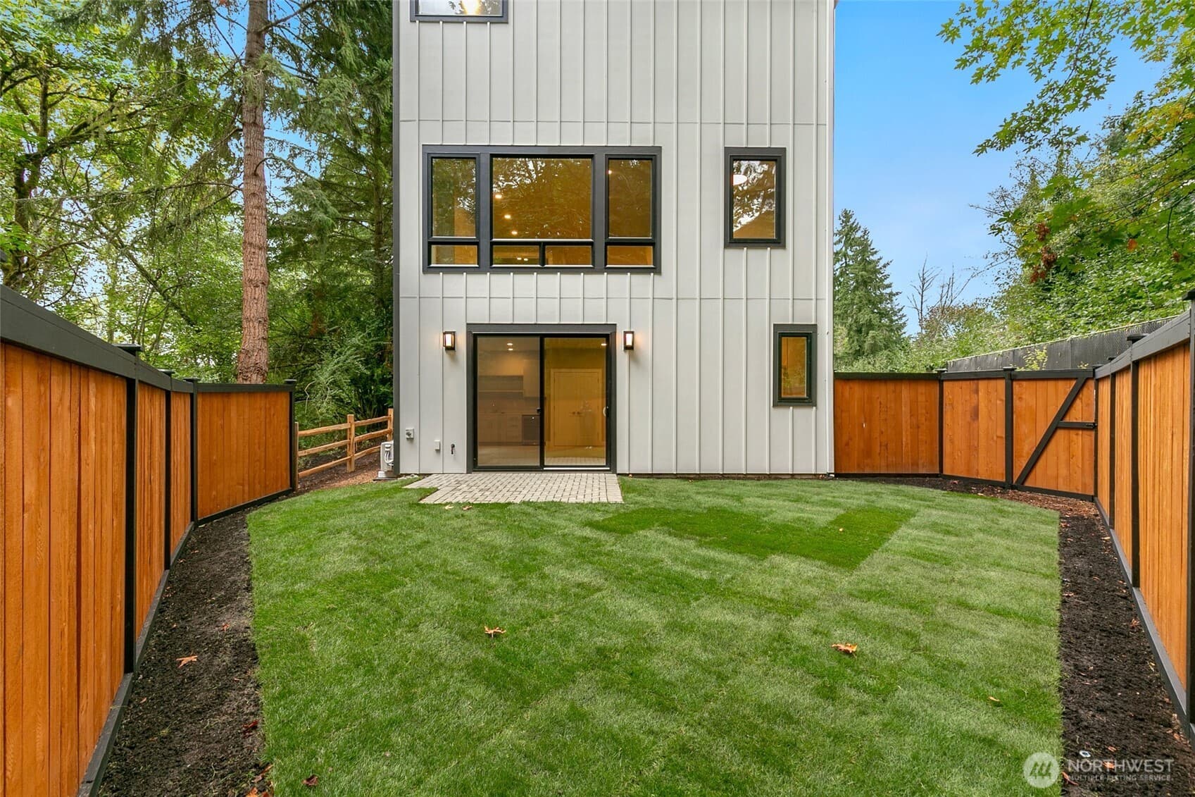 Property photo 32