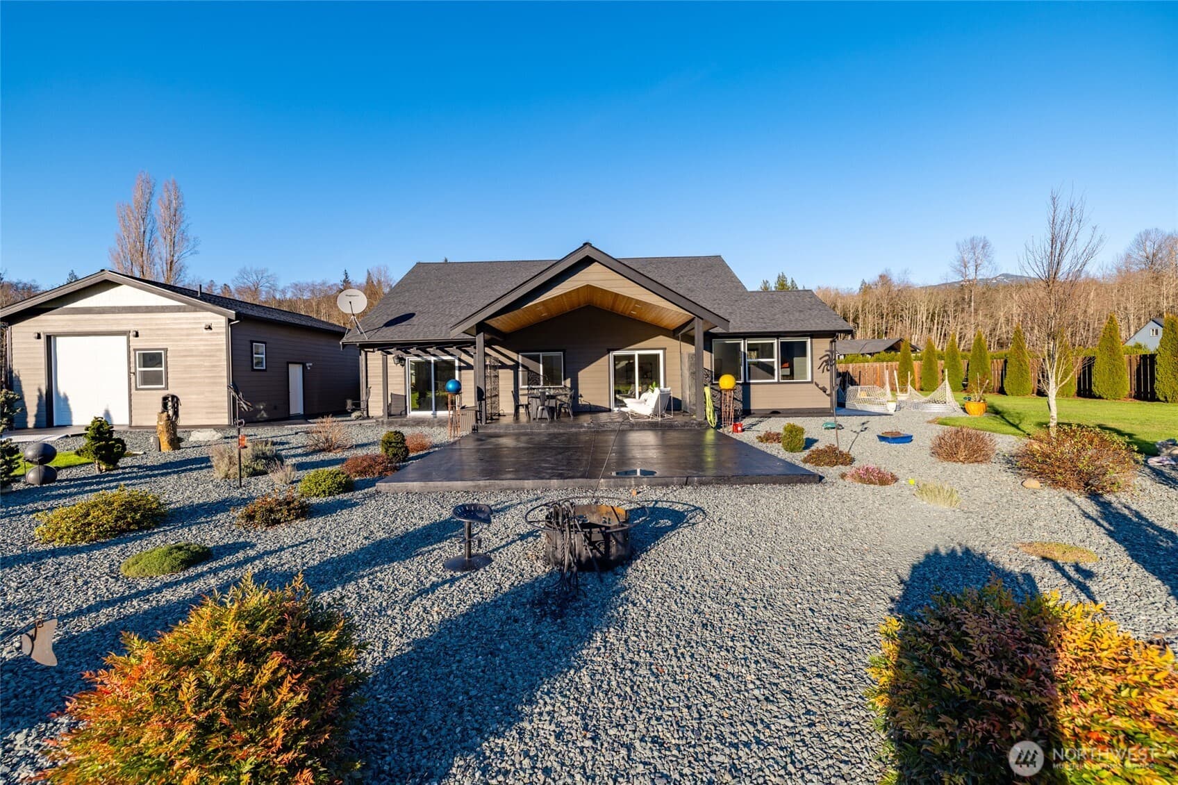 Property photo 35