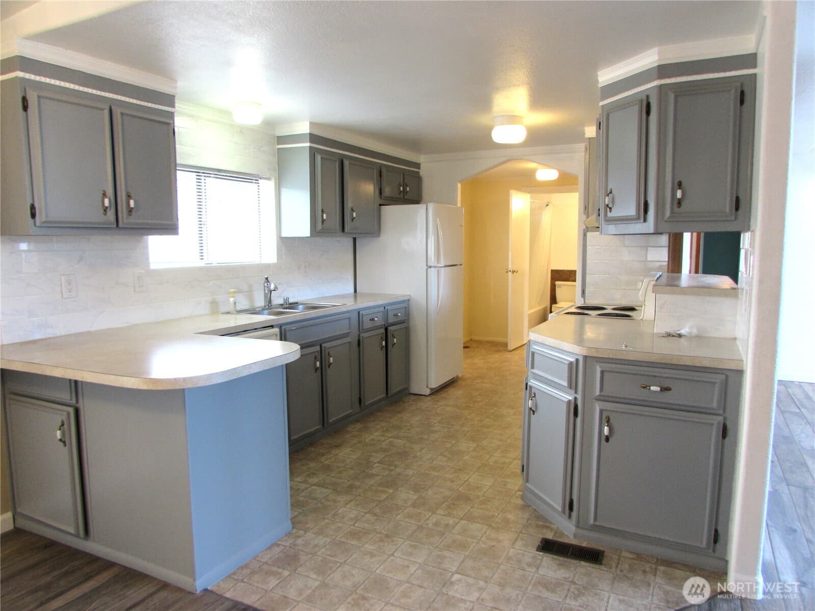 Property photo 28
