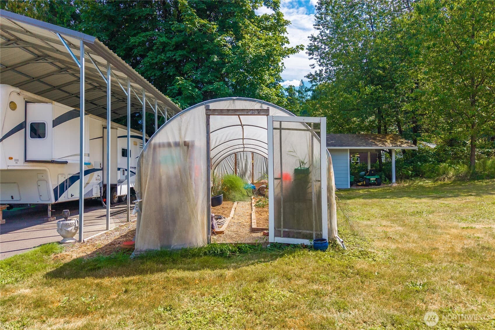 Property photo 23