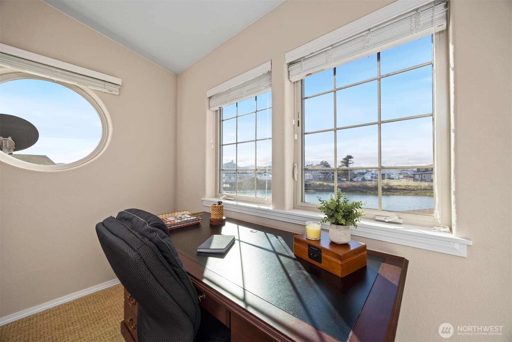 Property photo 33
