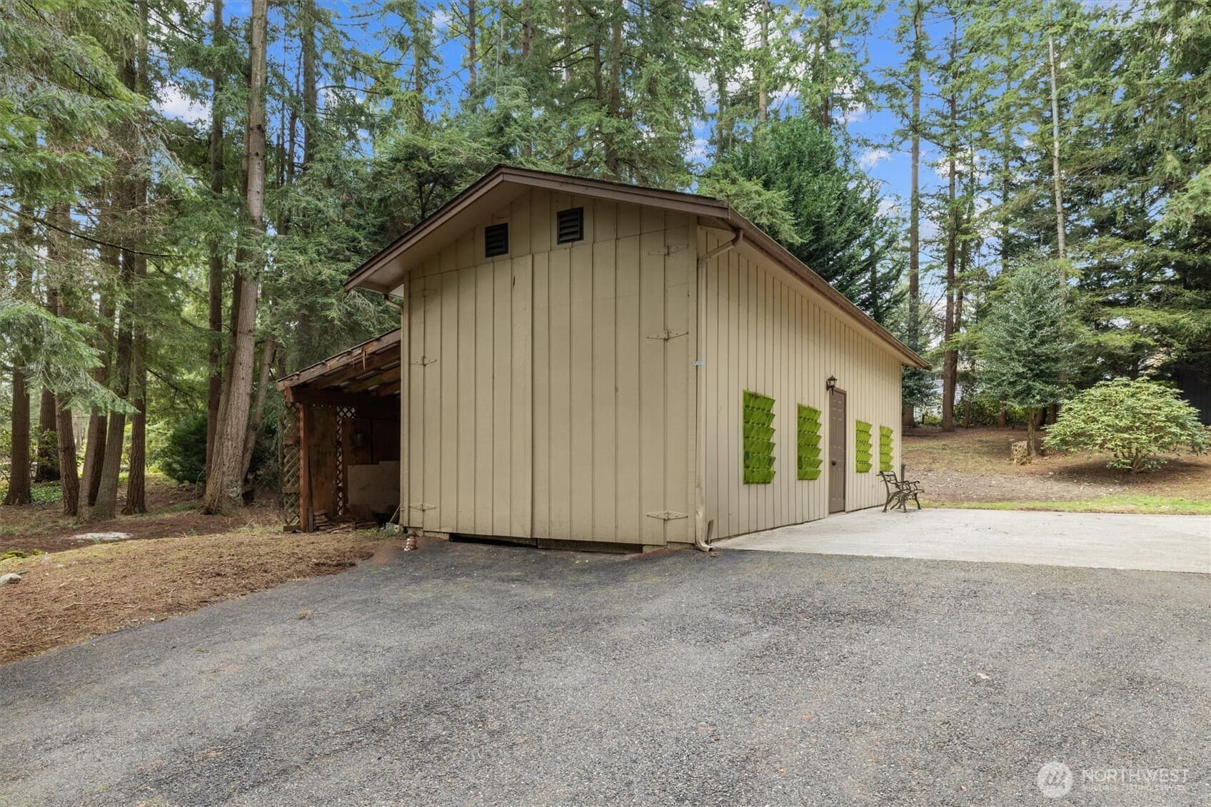 Property photo 32