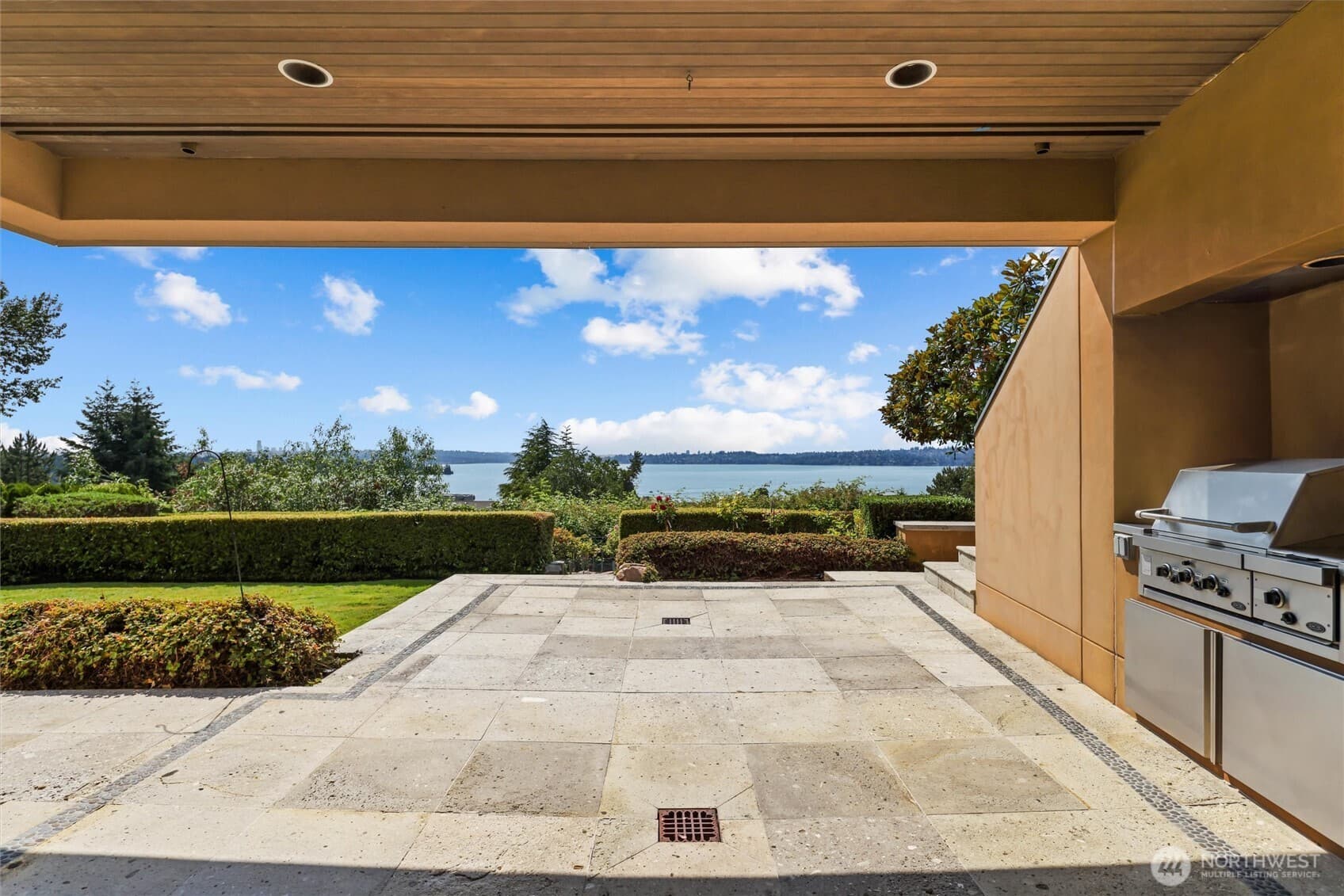 Property photo 31