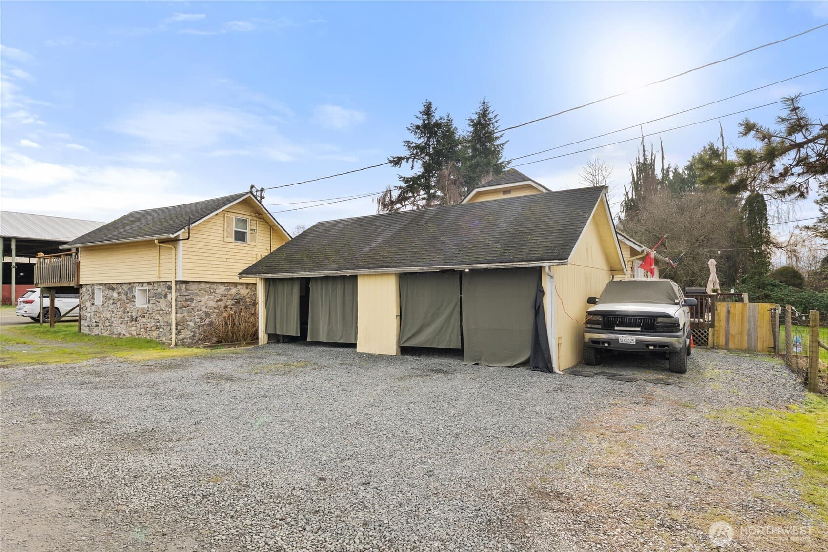 Property photo 34