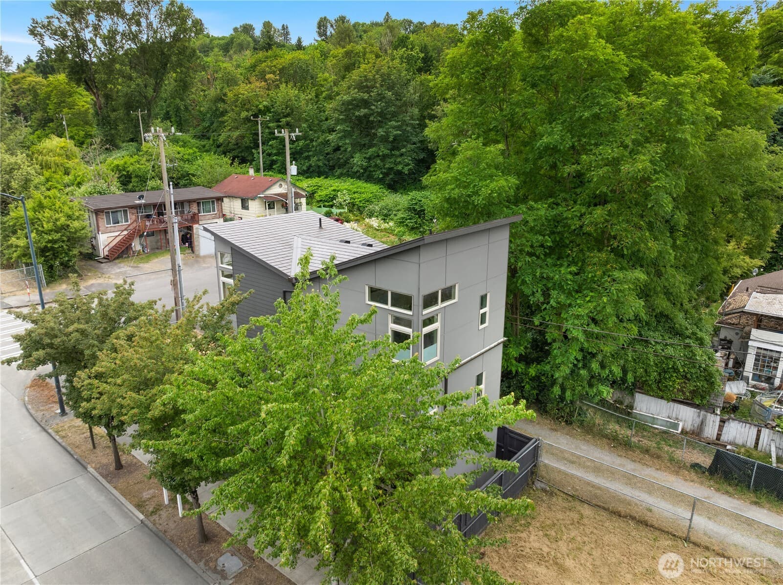 Property photo 30