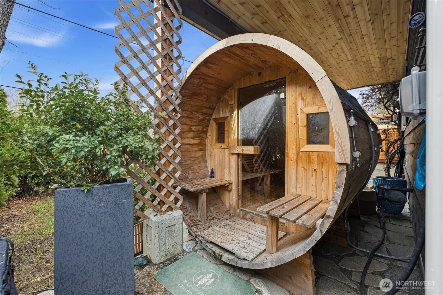 Property photo 32