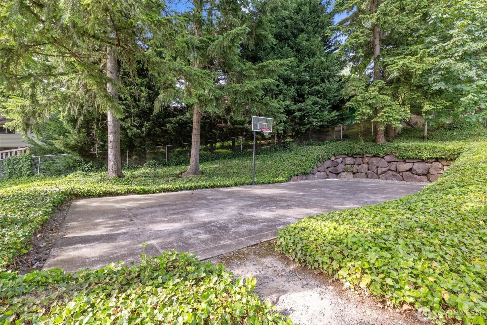 Property photo 25