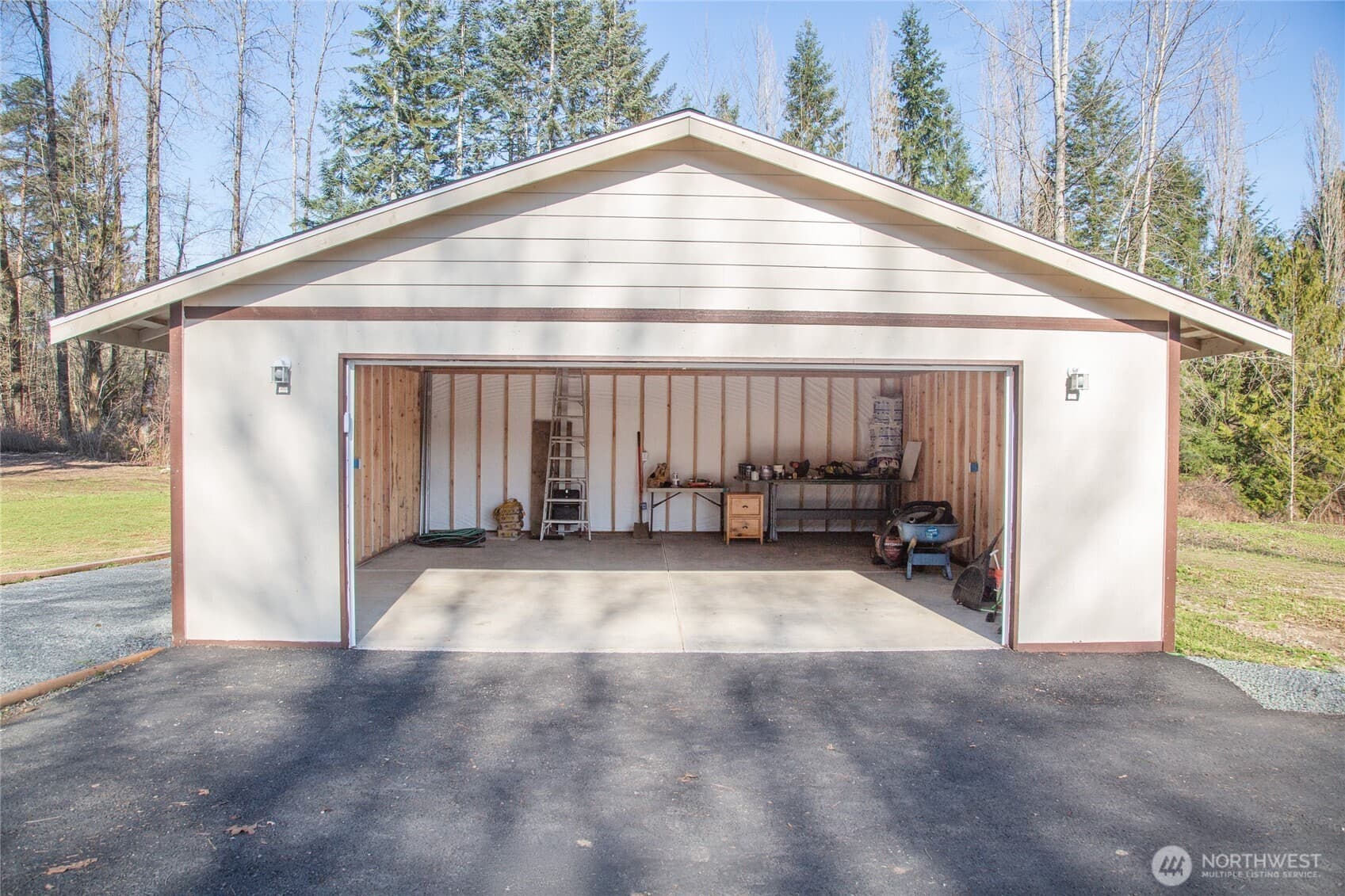 Property photo 32