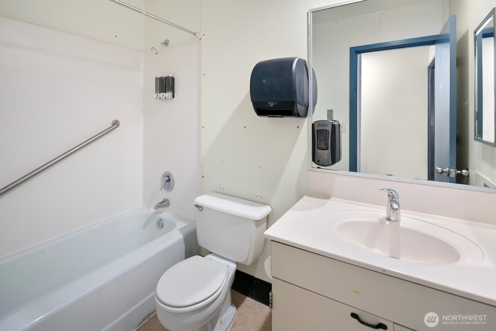 Property photo 17