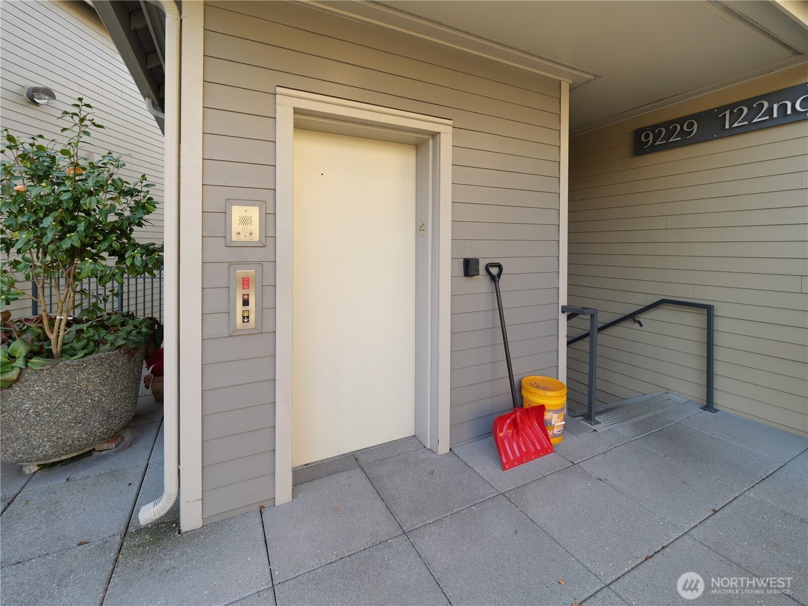 Property photo 23