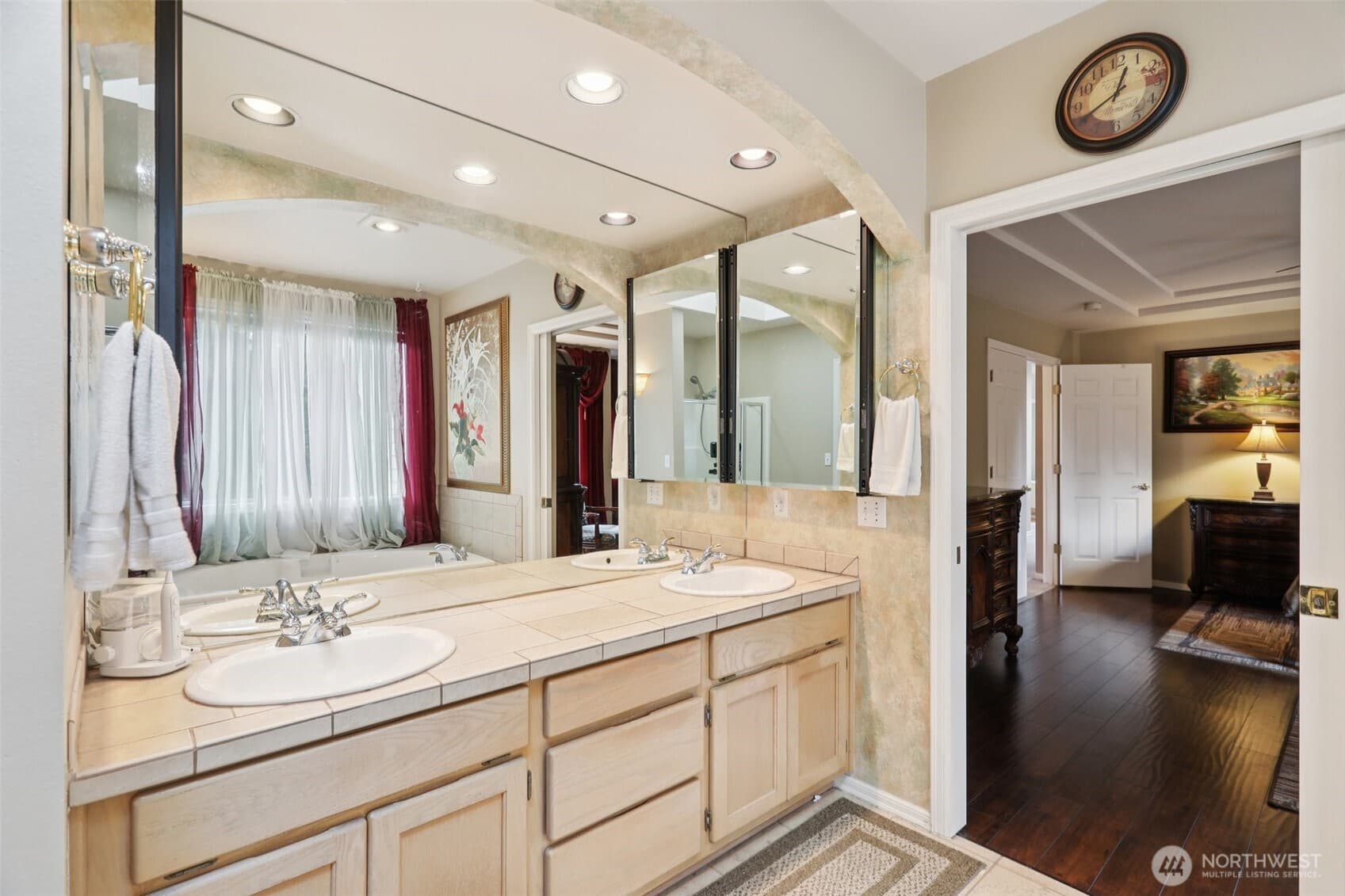 Property photo 24