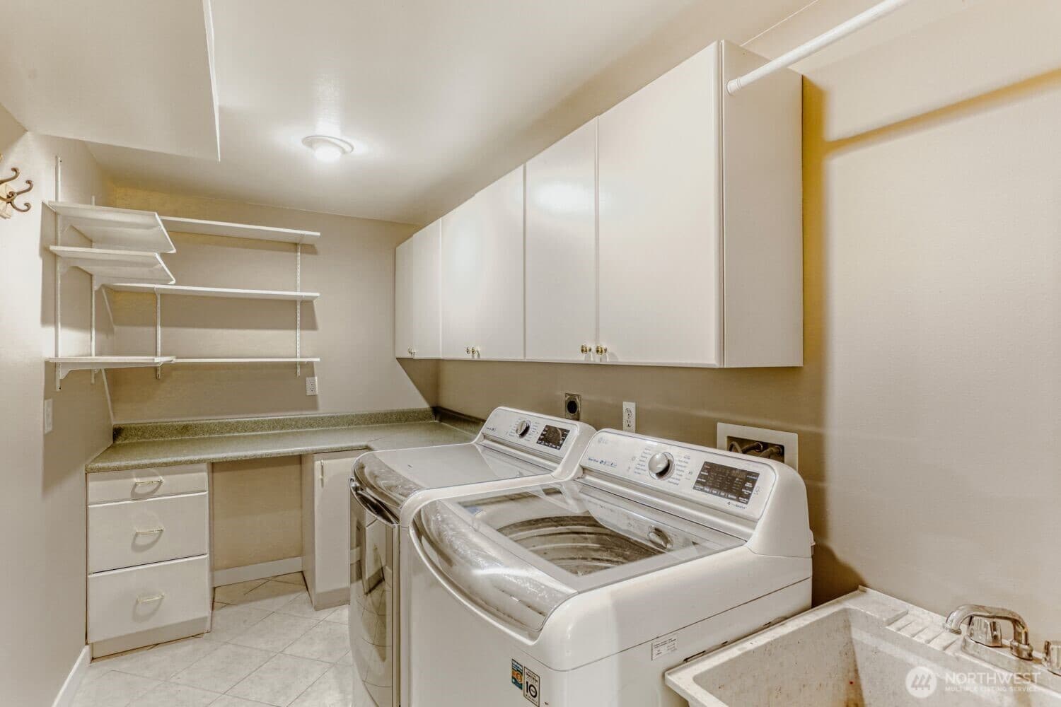 Property photo 24