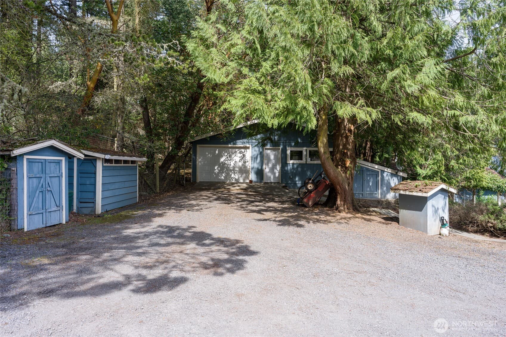 Property photo 33