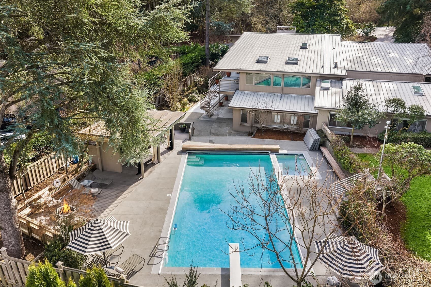 Property photo 35