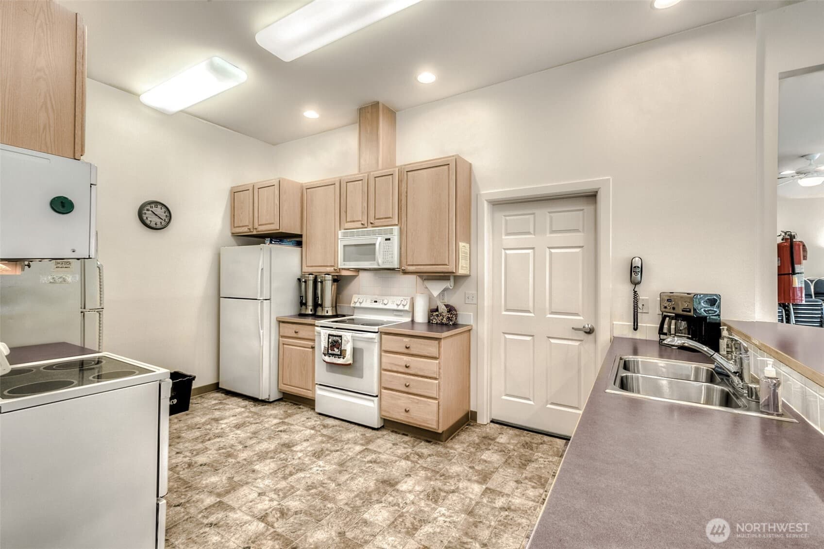 Property photo 31