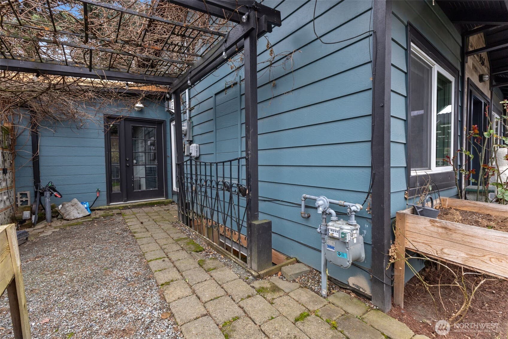 Property photo 32