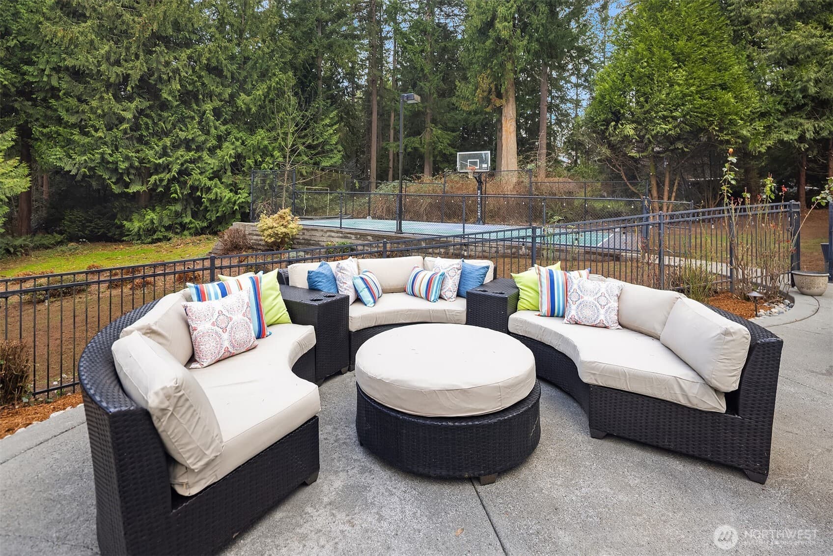 Property photo 32