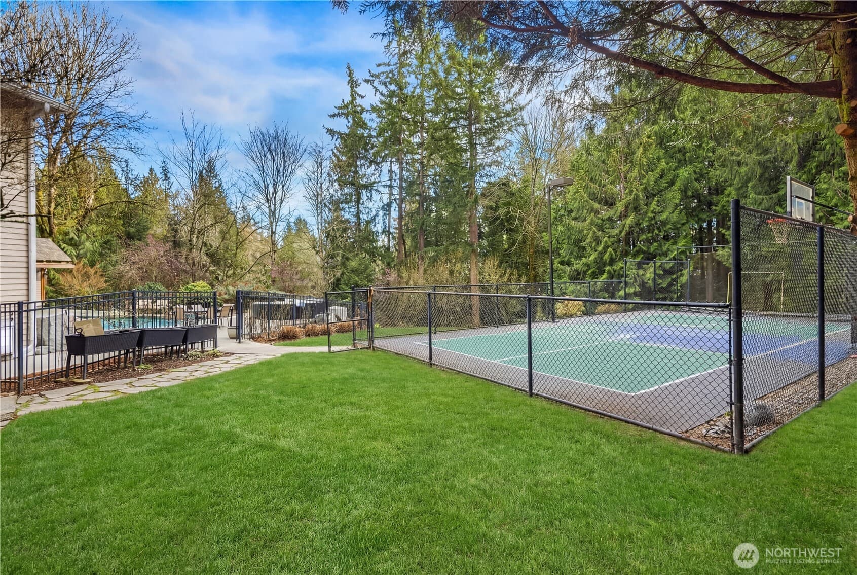 Property photo 33