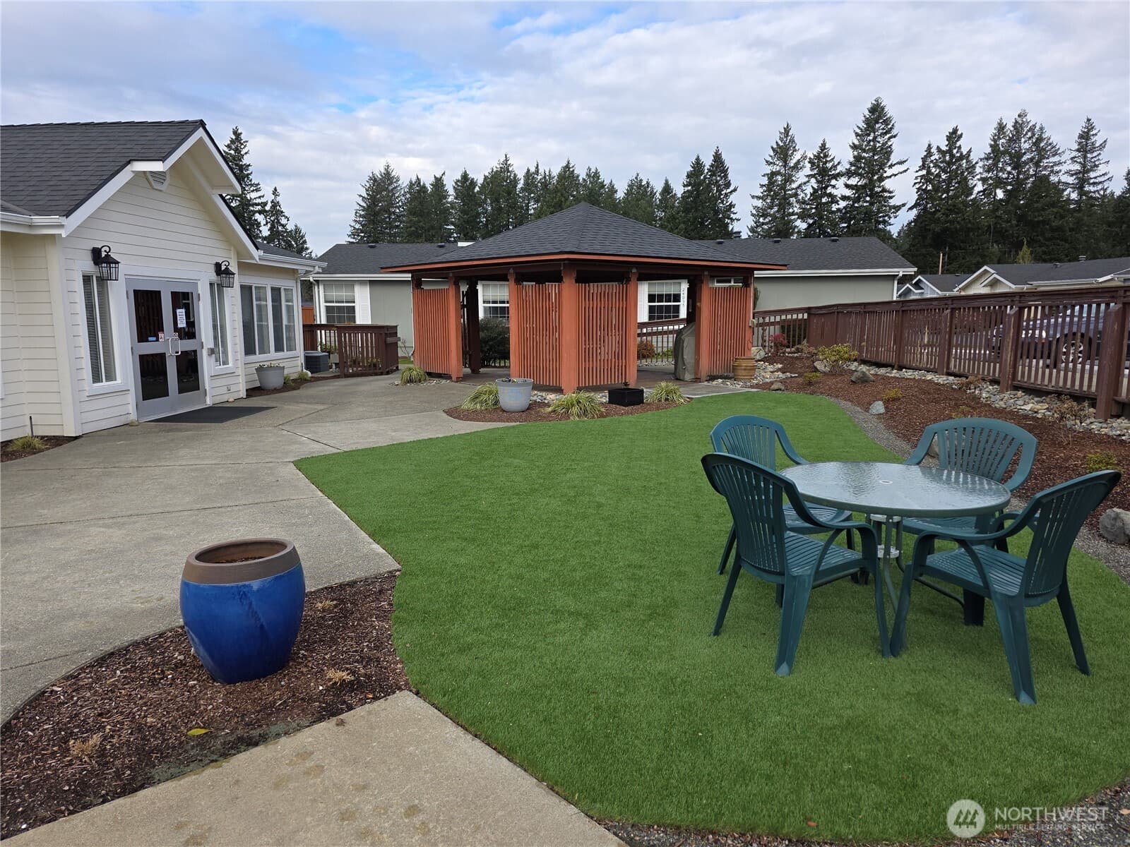 Property photo 33
