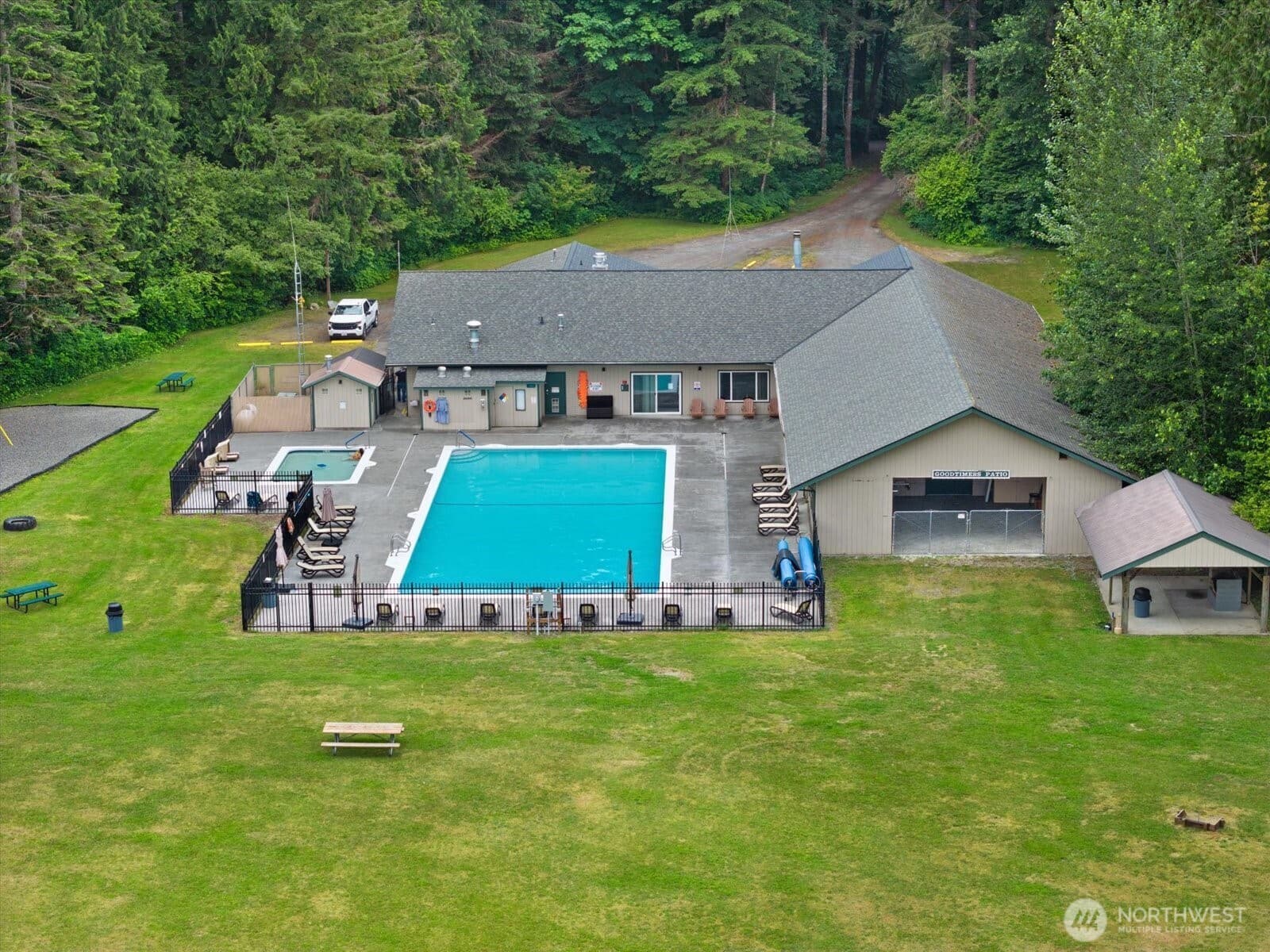 Property photo 32
