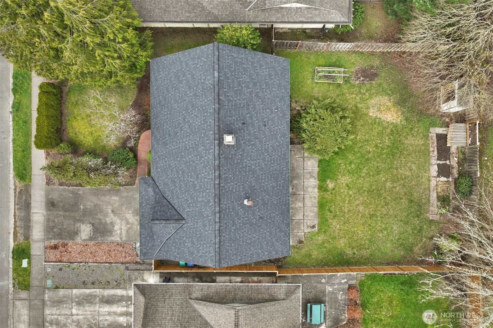 Property photo 32